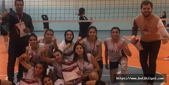 GİRNE KOLEJİNDEN BİR BAŞARI DAHA