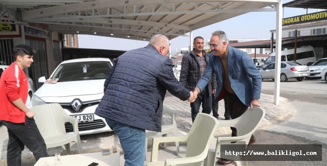 BAŞKAN KUŞ, ESNAFLA İÇ İÇE