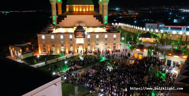 Urfa&#39;da Enderun Usulü Teravih! Enderun usulü teravih namazı nedir, Kaç rekattır?