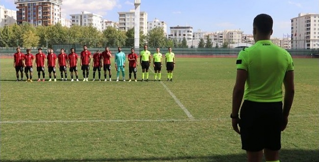 Karaköprü Belediyespor’un Rakibi Sahaya Çıkmayınca Hükmen Yendi