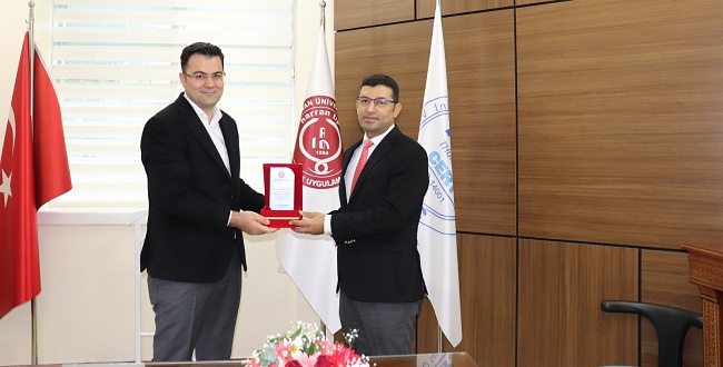 Ahmet Güzelçiçek Görevini İdris Kırhan'a Devretti