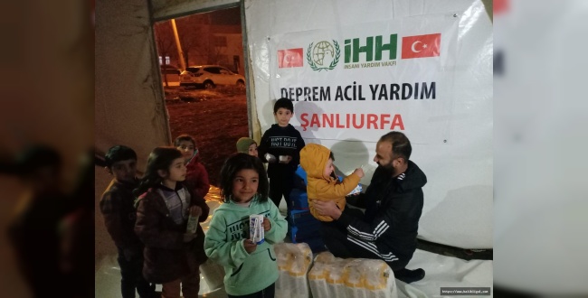 Şanlıurfa İHH Depremzadeleri her türlü yardımına koşuyor
