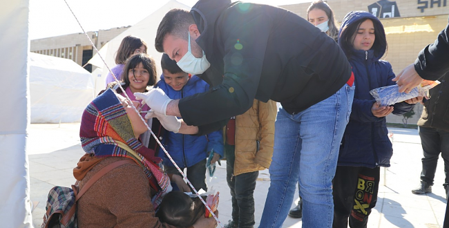 Urfa'da Depremzedelere ağız ve diş taraması yapıldı