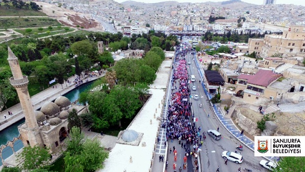 11 Nisan Kurtuluş Kortej Yürüyüşü