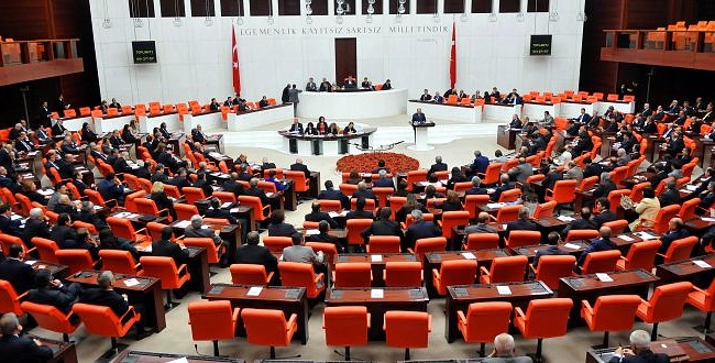 HDP Şanlıurfa milletvekili Dilek Öcalan'a hapis cezası
