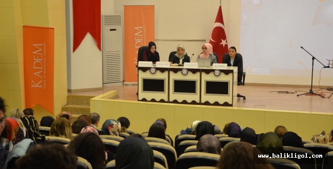 HRÜ’de Kadınlar Günü Paneli Yapıldı