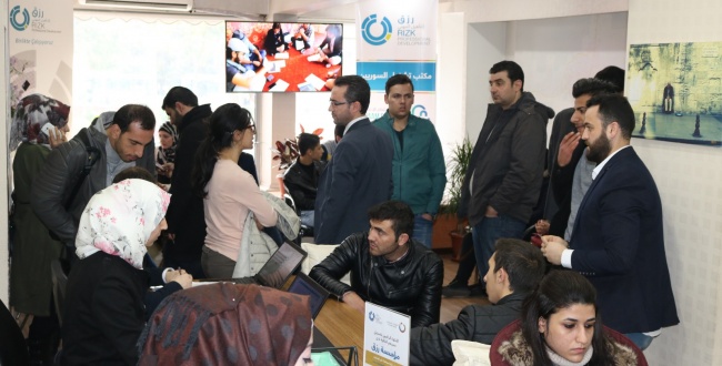 İşsiz Suriyeliler için Rızık İstihdam Büroları açıldı
