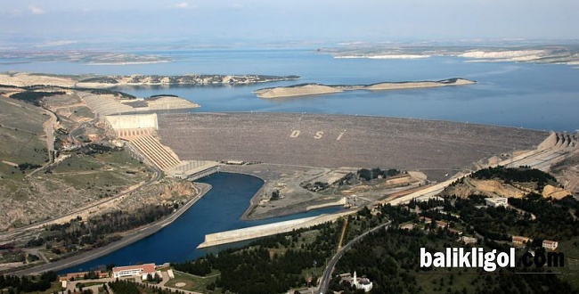 Yağışlar Atatürk Barajını doldurdu