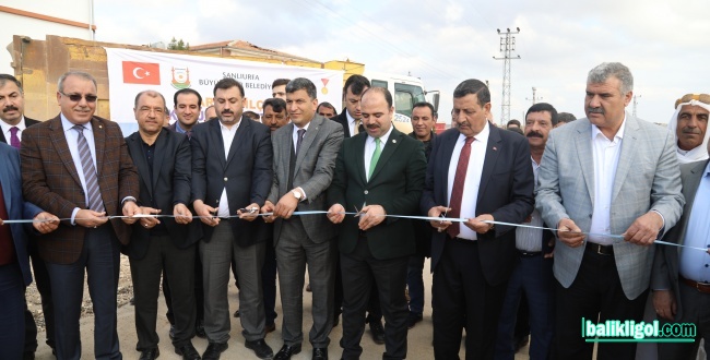 Harran’da 8 KM beton yol törenle açıldı