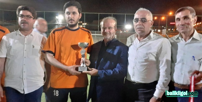 Şanlıurfa Genç Önder Şampiyonluk Kupasını Kaldırdı