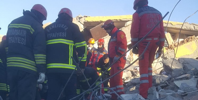 Şanlıurfa Büyükşehir Kurtarma Ekibi Deprem Bölgesinde Çalışmaya Katıldı