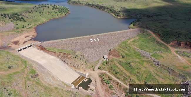 Siverek Külhan Barajı ile 2 bin 440 dekar alan suyla buluştu