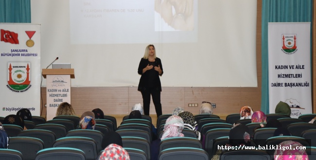 Urfa’da düzenlenen konferansta anne sütünün önemi anlatıldı