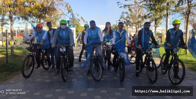 Akaryakıt fiyatlarına gelen zamlara Urfa'da bisikletli protesto
