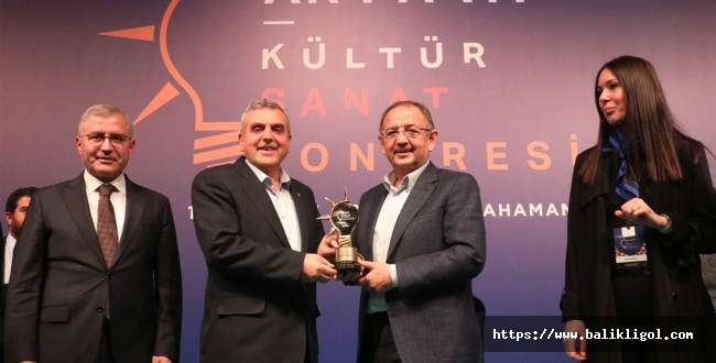 Urfa Büyükşehir’e Yılın En Başarılı Kültürel Yaklaşım Ödülü Verildi