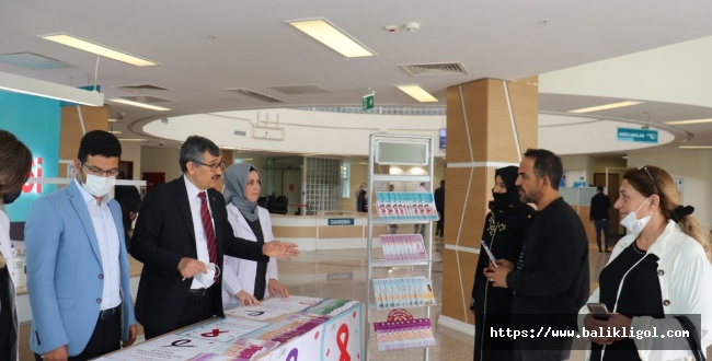 Harran Üniversitesi Hastanesinde Kanser Haftası nedeniyle bilgilendirme standı açıldı