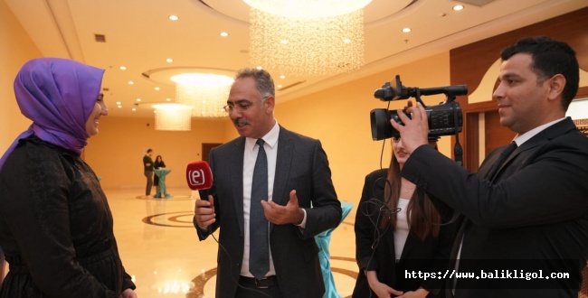 İlginç Kare! Urfa'da Belediye Başkanı, Belediye Başkanından Açıklama aldı