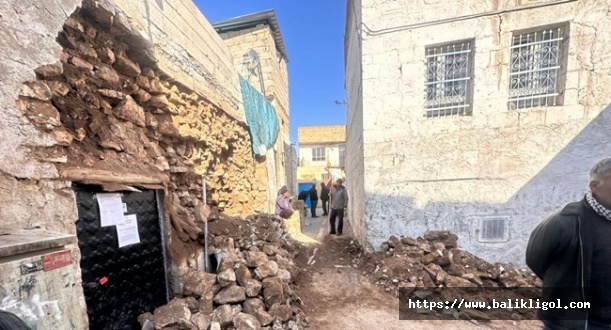 Eski Urfa Sokaklarındaki Molozlar Kaldırılıyor