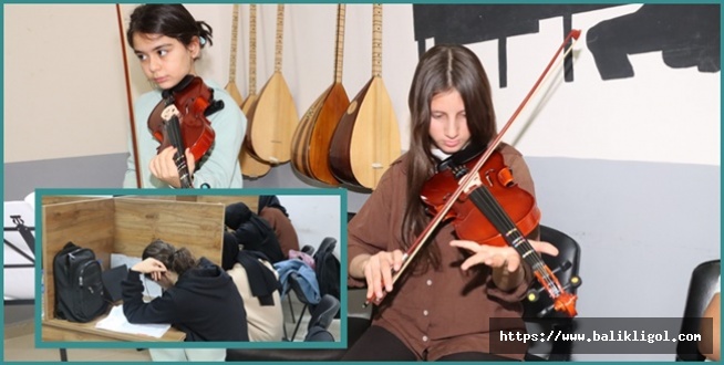 Urfa’da Gençler, Hem Ders Çalışıp Hem Sanat Öğreniyor