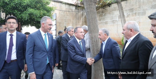 AK Partililer Başkan Mehmet Kuş'a tebrik ziyaretinde bulundular