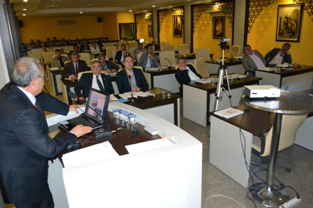Fakıbaba Belediye Meclisine 9 Yıllık Faaliyetlerini Anlattı
