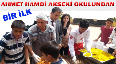 Ahmet Hamdi Akseki Okulunda Kutlu Doğum Haftası ziyafeti VİDEO