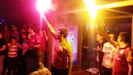 Galatasaray şampiyon oldu, Urfa sokağa döküldü VİDEO