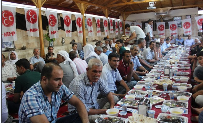 MHP Urfa Teşkilatı İftar Yemeği Verdi-VİDEO