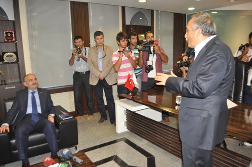 Sağlık Bakanı Müezzinoğludan Şanlıurfa Belediyesine Ziyaret VİDEO
