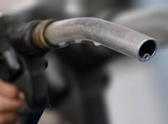 LPG, benzin motorin fiyatı düştü
