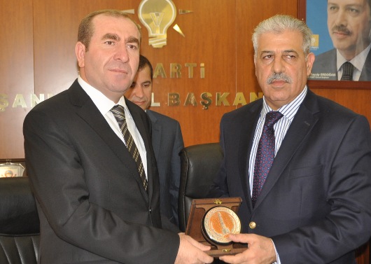 Musul Valisi Nuceyfi, AK Parti İl Başkanlığını ziyaret etti VİDEO