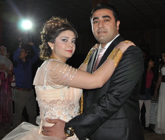 Kadir Aksoy ve Gülsüm Memitanlı evliliğe adım attı
