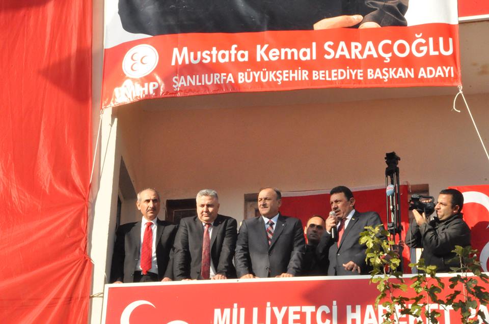 Oktay Vural, Saraçoğlunu yanına alarak AK Partiyi eleştirdi
