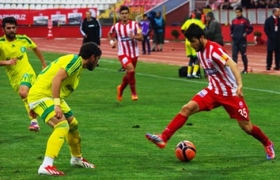Şanlıurfaspor, Kahramanmaraşspor'u deplasmanda geçti 2 - 0