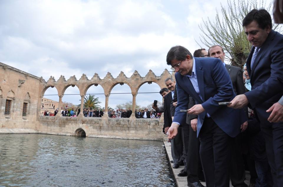 Dışişleri Bakanı Ahmet Davutoğlu Balıklıgöl'de