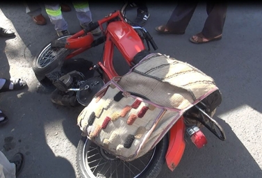 Motorsiklet çöp kamyonuna çarptı 1 kişi yaralandı