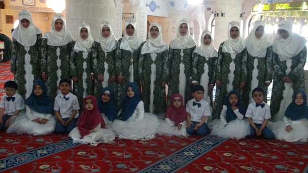 Tatvan'da Hafize olan 11 genç kıza taç giydirildi