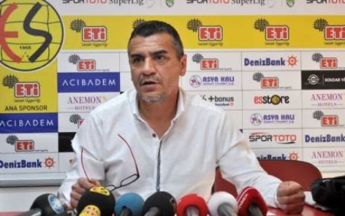 Şanlıurfaspor Teknik Direktörü Zafer Tüzün ile anlaştı