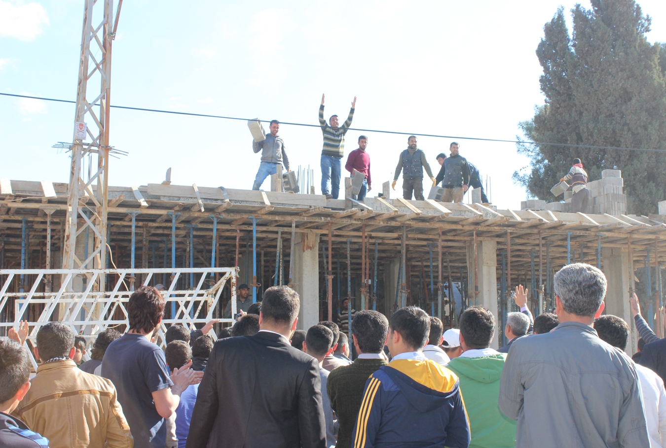 Ceylanpınar'da inşaat yıkım gerginliği (VİDEOLU)