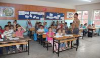 Adana'da Suriyeli 15 bin çocuk eğitim görüyor