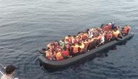 Bir günde 712 göçmen kurtarıldı