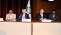 Bursa'da 'Uluslararası Sistemde Yeni Düzen Arayışları' tartışılıyor