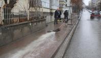 Siirt'te ev ve işyerlerini su bastı