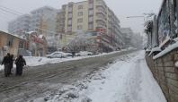 Şırnak'a eğitime kar engeli