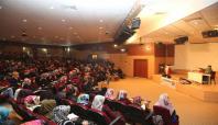 Iğdır Üniversitesinde 'Gençlik Rehberliği' konferansı