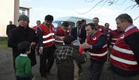 Siirt'teki mültecilere yardım dağıtıldı