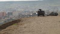 Cizre'de 1 polis öldü, 5 asker yaralandı