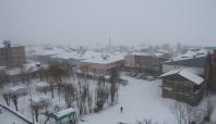 Karlıova'da birçok köy yolu ulaşıma kapandı