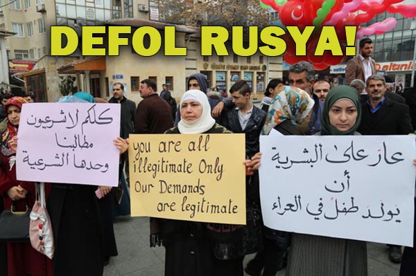 Türkiye'deki Suriyeliler Rus bombardımanını protesto etti