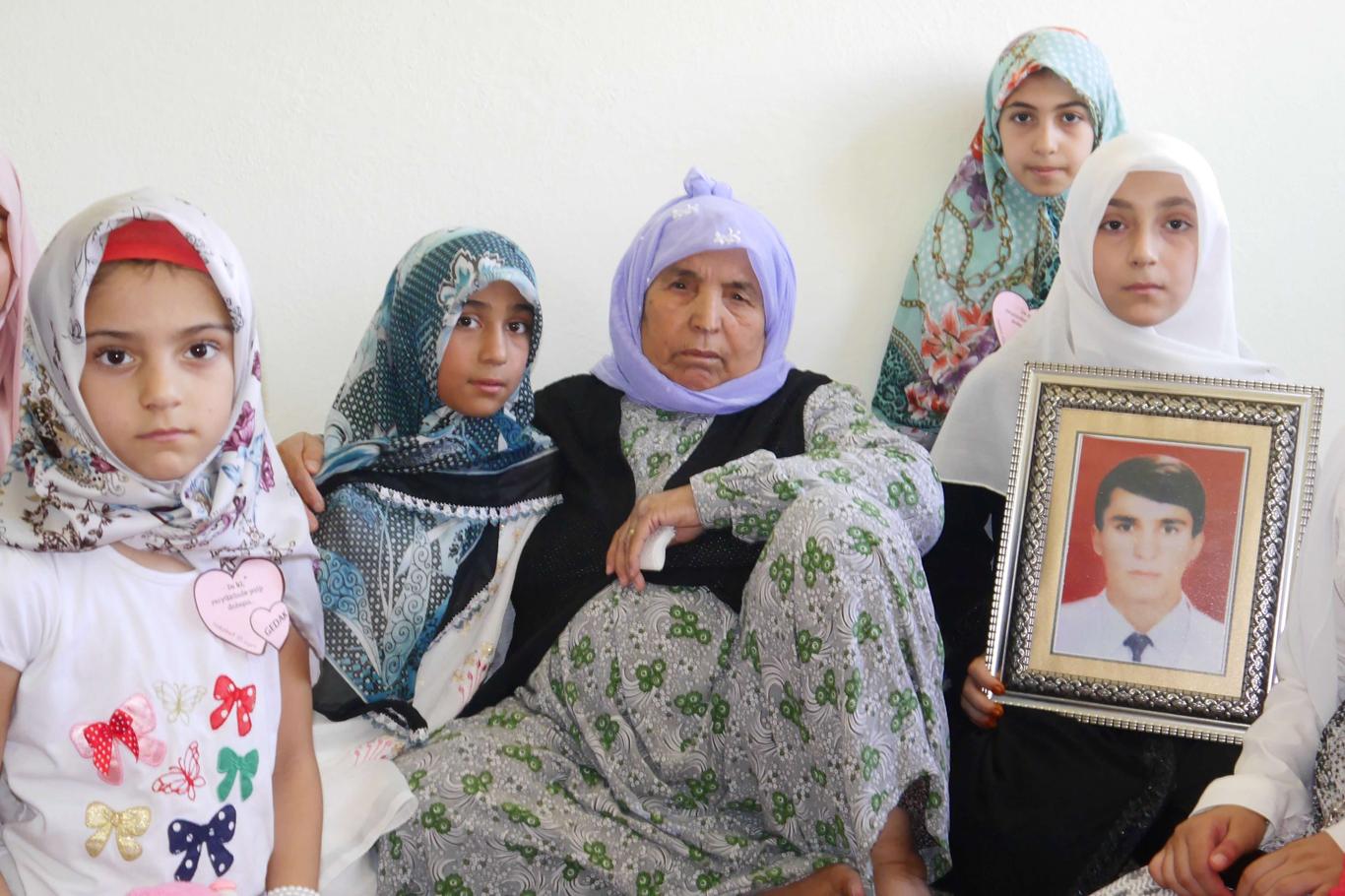 Genç Düşünce Akademisi Öğrencilerinden Şehit Abdusselam’ın ailesine ziyaret